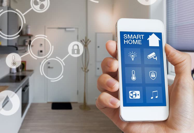 Contrôlez votre maison intelligente via une application pour téléphone portable